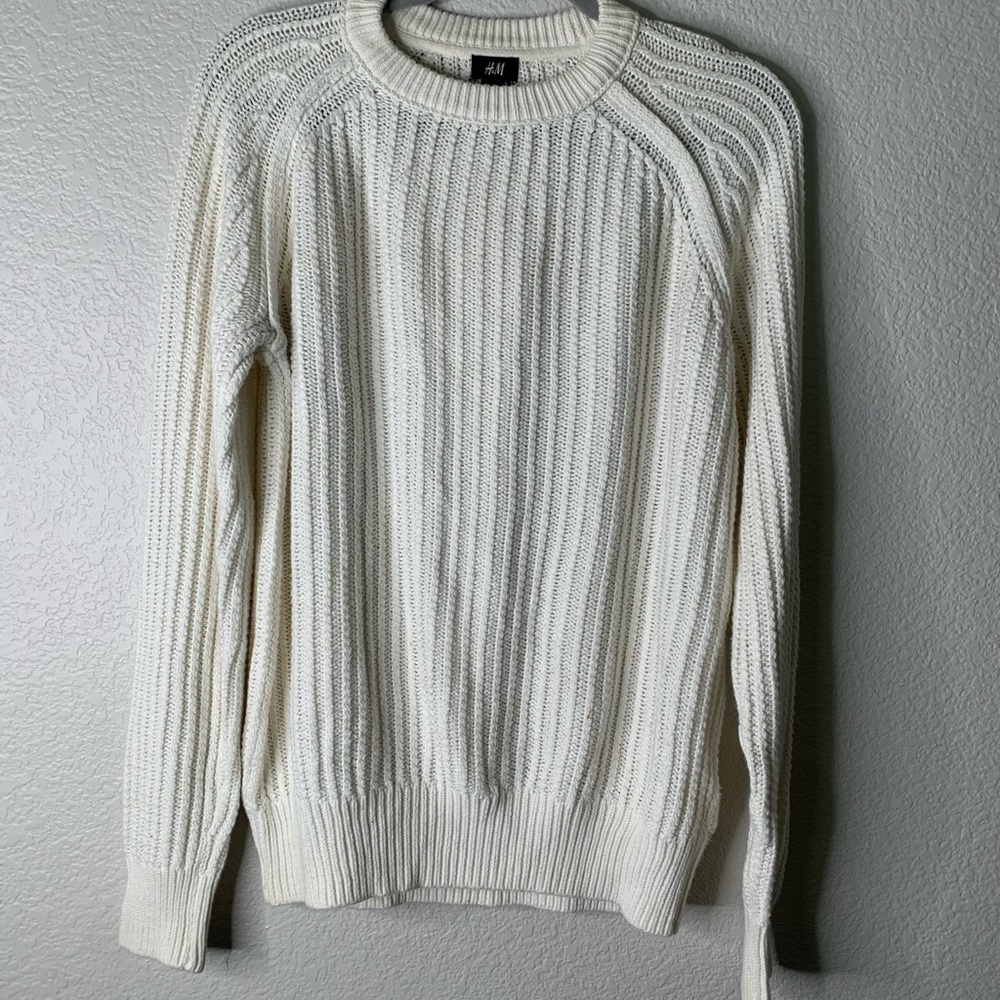 H&M Size M White Knit Sweater Q103